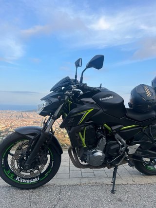 Kawasaki Z650 ABS Negra y Verde Limitada para A2