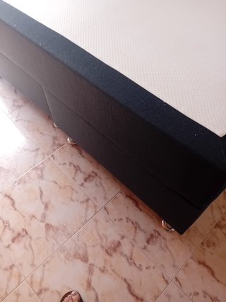 TAPIZADO, BASES Y COLCHÓN 160 x 200 MT COMO NUEVO