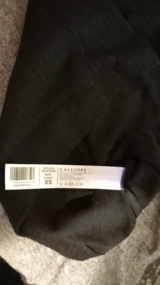 T-shirt nera Calliope nuova