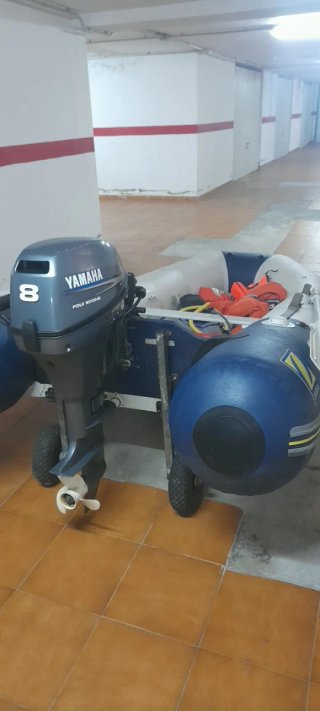 Zodiac inflable con motor fueraborda