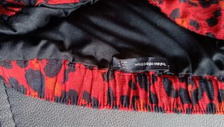 Minifalda animal print roja