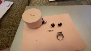 Conjunto Tous Anillo y Pendientes Negro