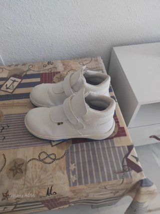 Zapatos de trabajo blancos Talla 42
