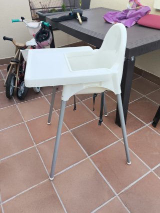 Trona IKEA para comer