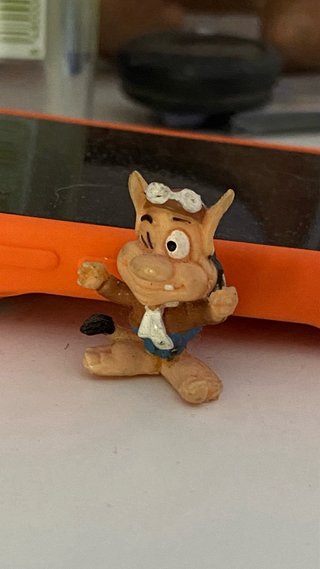 Pin Hugo Aviador Antiguo
