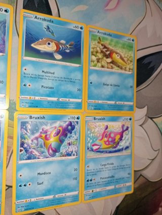 2 lotesQwilfish, Arrokuda, Carvanh Pokémon