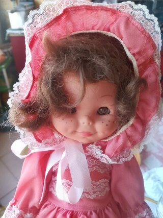 Bambola vintage vestito rosa pizzo