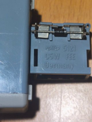 Luz Cortesía León MK1