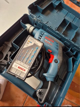 Taladro Bosch GSB 13 RE Profesional + Caja