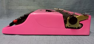 Macchina da scrivere Olivetti Lettera 22