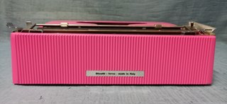 Macchina da scrivere Olivetti Lettera 22