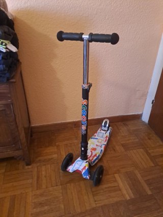Patinete scooter 3 ruedas infantil con luces Led