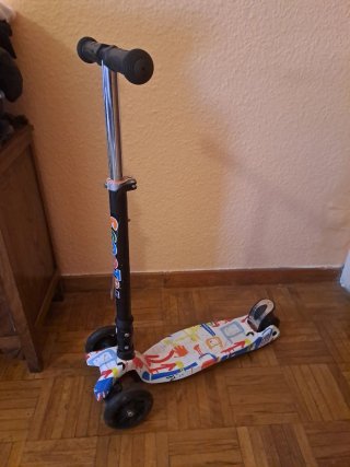 Patinete scooter 3 ruedas infantil con luces Led