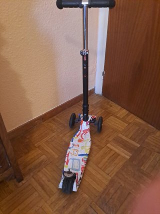 Patinete scooter 3 ruedas infantil con luces Led