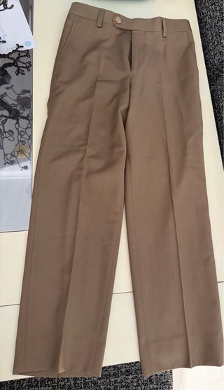 Pantalón niño Ralph Lauren beige con etiqueta