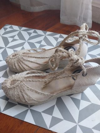 Sandalias esparto mujer beige