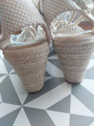Sandalias esparto mujer beige