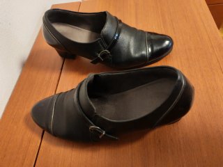 Botines negros de piel