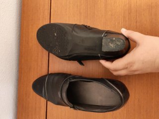 Botines negros de piel