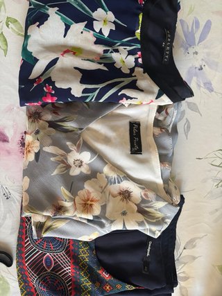 Lote 3 vestidos estampados