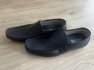 Zapatos Jenker's Negros