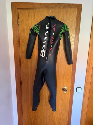 Traje de neopreno Aquaman DNA