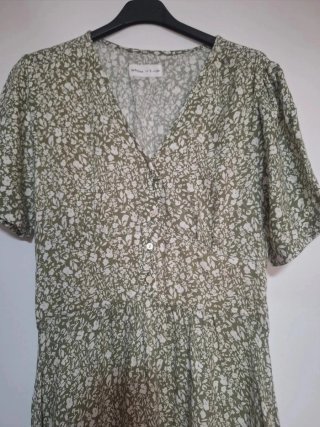 Vestido estampado floral verde y blanco