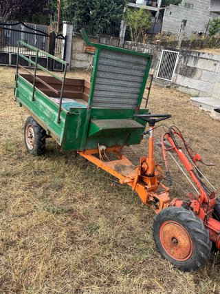 Tractor Pasquali 913 con remolque