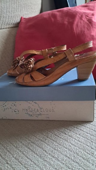 Sandalias Pikolinos tacón marrón