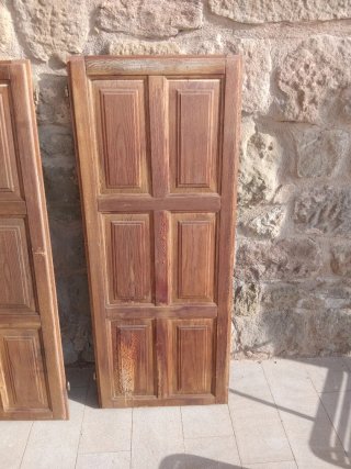 Porticones de madera para ventana balconera