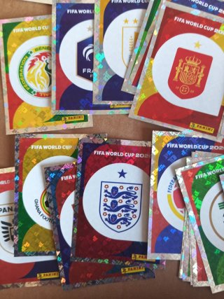 Set completo de los 48 Escudos Colección Cromos Pa