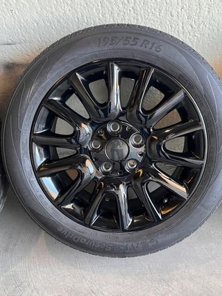 Llantas Originales Mini Negras 16 con Neumáticos
