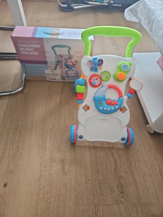 Correpasillos musical infantil