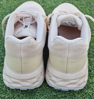Zapatillas Nike Beige