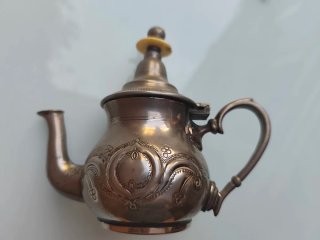 Tetera Antigua Grabada mediados s Siglo XX. 310 gr