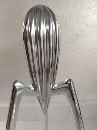 Spremiagrumi Alessi in metallo