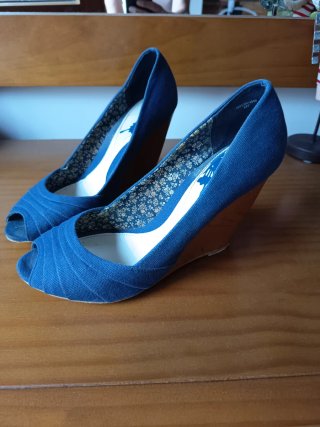 Sandalias cuña azules
