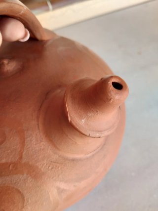 Botijo de barro cocido bruñido