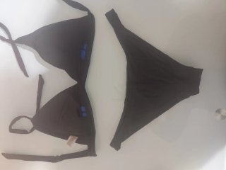 Costume due pezzi nero e blu