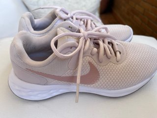 Zapatillas Nike rosas talla 36.5