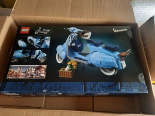 LEGO Vespa 125 10298 1960s