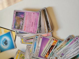 320 Carte Pokémon Miste