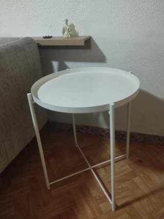 Mesa auxiliar redonda Ikea blanca