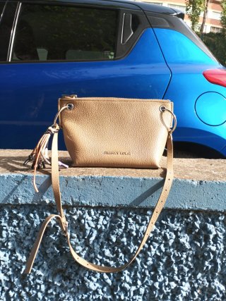 Bolso bandolera BIMBA Y LOLA piel beige