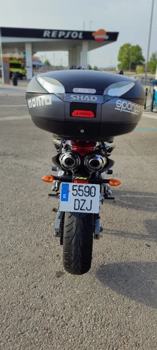 Yamaha Fazer 600 - Moto Deportiva