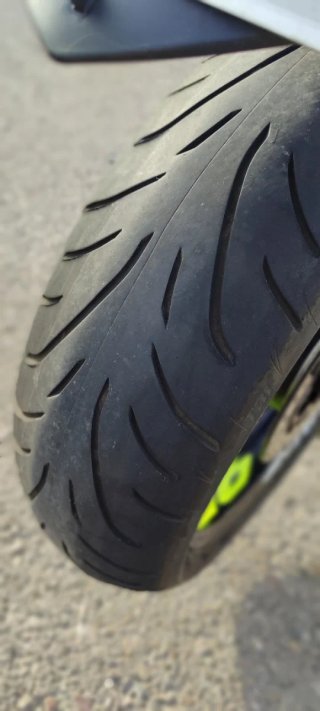 Yamaha Fazer 600 - Moto Deportiva