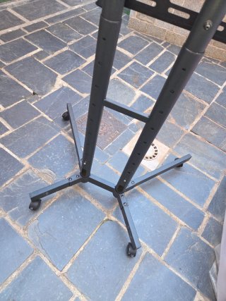 Soporte TV con Ruedas