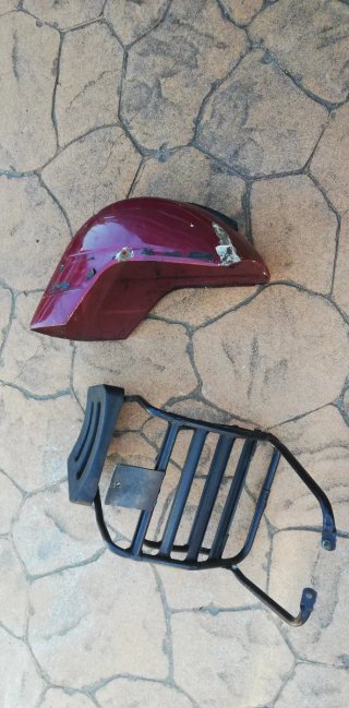Portaequipajes y Guardabarros Vespa 200 Granate