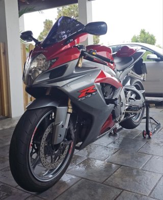 Suzuki GSX600 - Moto Deportiva
