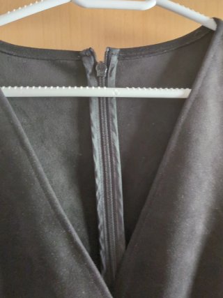 Mono de terciopelo negro